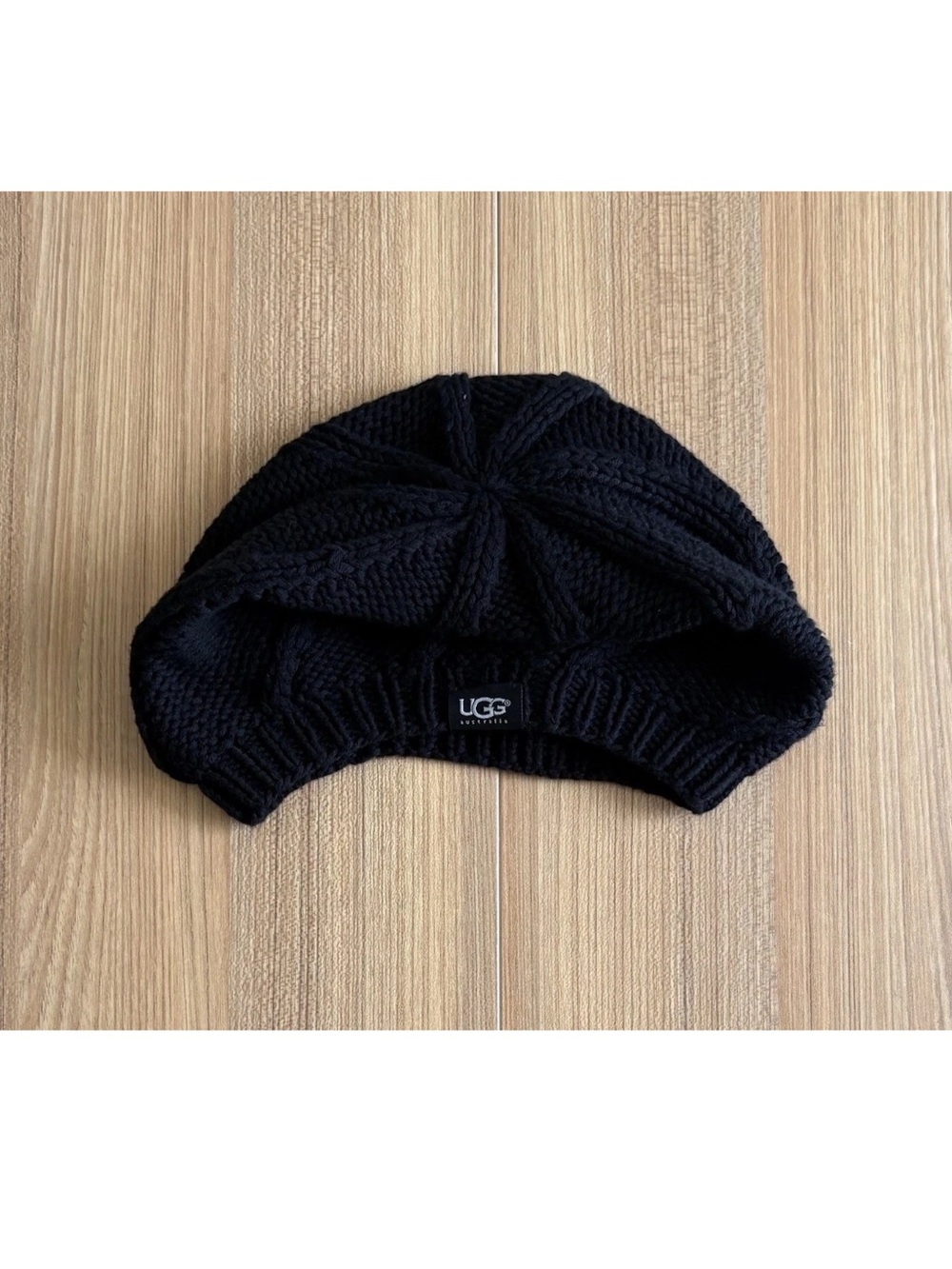 Ugg Cable Knit Silk Blend Beret Slouchy Beanie Hat Black Womens O/S Poetcore